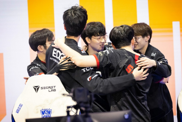 他们不仅拥 他们不仅拥