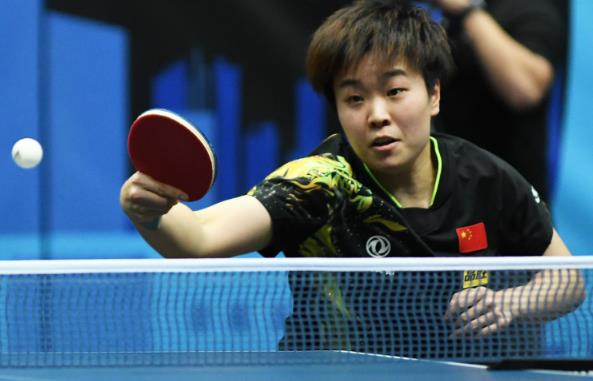 硬签的一侧 硬签的一侧